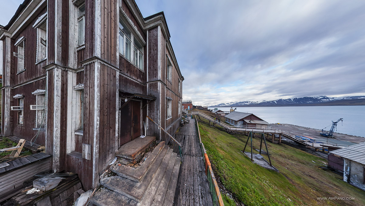 Barentsburg (Баренцбург)